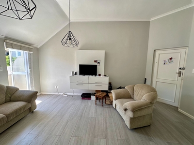 2 bedroom apartment for sale in Edgemead