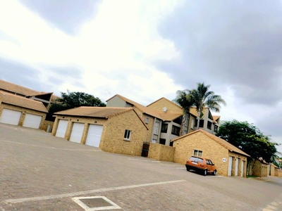2 Bedroom Sectional Title To Let in Olympus AH