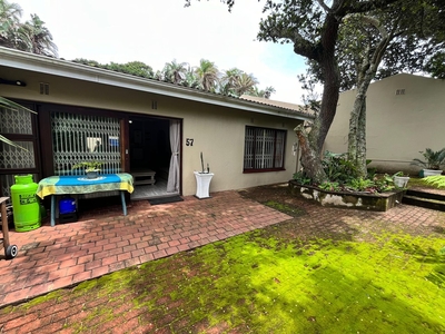 2 Bedroom Simplex For Sale in Scottburgh South