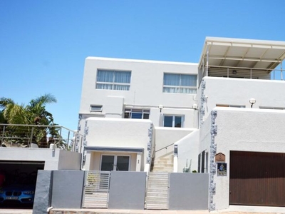 3 Bedroom apartment for sale in Strand North