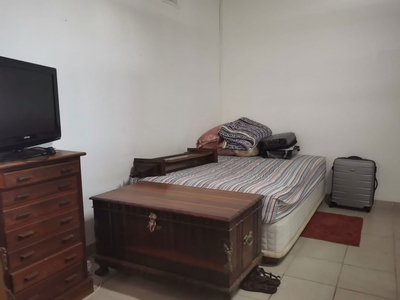 Bachelor apartment to rent in Amanzimtoti