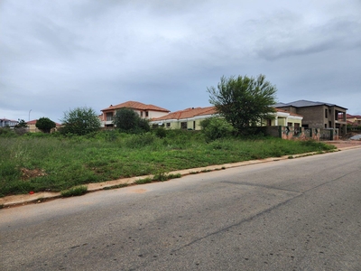Vacant land / plot for sale in Serala View