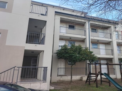 2 Bedroom apartment to rent in Buh Rein Estate, Kraaifontein