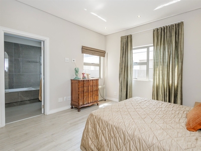 4 bedroom cluster house to rent in Oaklands (Johannesburg)