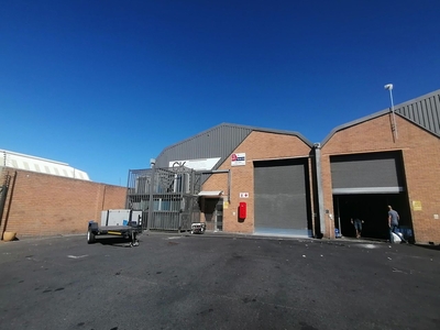 440m² Warehouse To Let in Montague Gardens