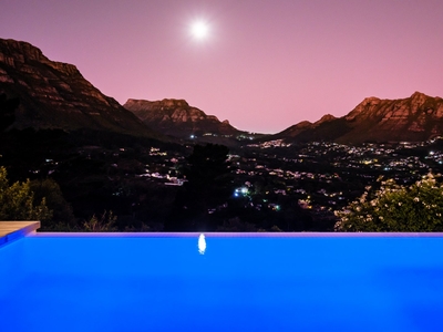 6 Bed House For Rent Mount Rhodes Hout Bay