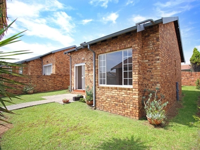 2 Bedroom Townhouse To Let in Wilgeheuwel