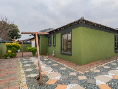 3 Bedroom house sold in The Orchards, Akasia