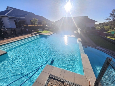3 Bedroom Townhouse For Sale in Modderfontein