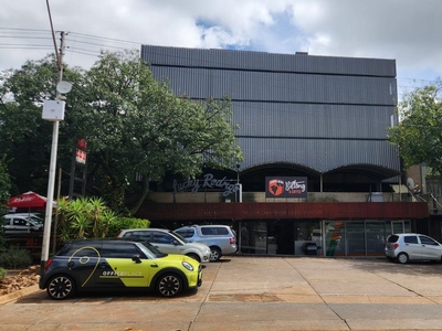 350m² Office To Let in Alec's Place, Lynnwood