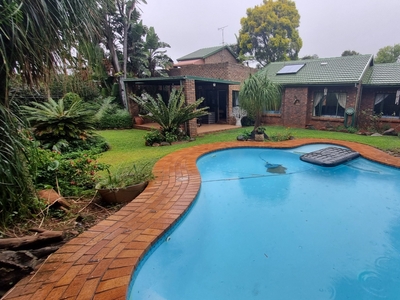 House For Sale in GARSFONTEIN