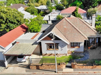 House For Sale in PAARL CENTRAL