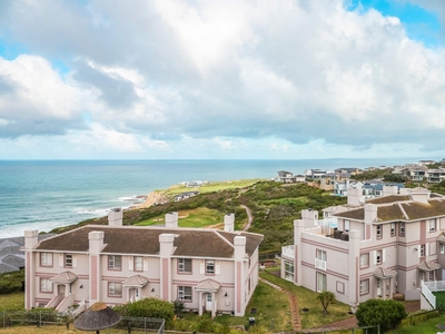 Penthouse For Sale in PINNACLE POINT GOLF ESTATE