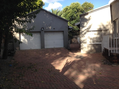 1 Bedroom House to rent in Edenvale Central