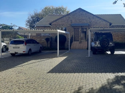 3 Bedroom townhouse - sectional to rent in Allen's Nek, Roodepoort