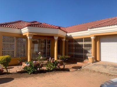 4 Bedroom House for Sale For Sale in Polokwane - MR573011 -