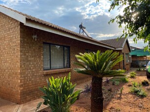 3 Bed House For Rent Nylpark Mokopane (Potgietersrus)