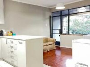 3 Bedroom Apartment to Rent in Rondebosch - Property to re
