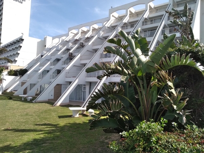 2 Bedroom Apartment To Let in Umhlanga Central in Umhlanga Central - 32 Fleetwood on Sea 50 lagoon drive
