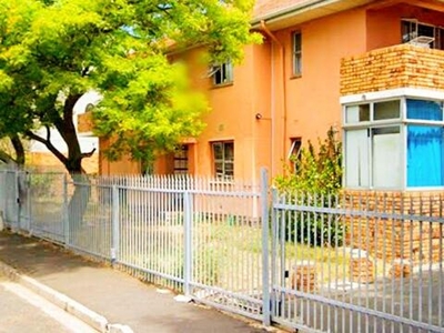 Apartment For Sale In Rugby, Milnerton