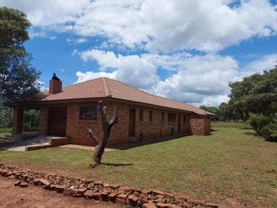 Farm For Sale In Swartruggens, North West
