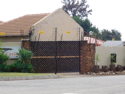 Standard Bank EasySell House for Sale in Theresapark - MR511