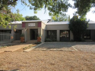 383m² Building For Sale in Vryburg