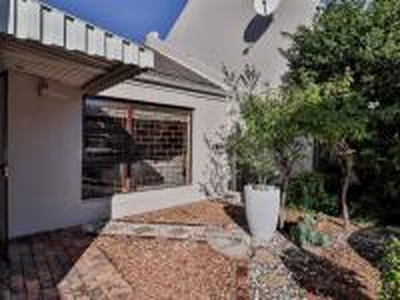 2 Bedroom Simplex for Sale For Sale in Paarl - MR598388 - My