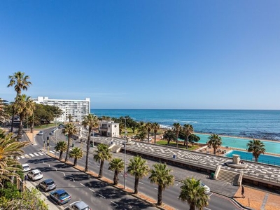 3 Bedroom Apartment For Sale in Sea Point