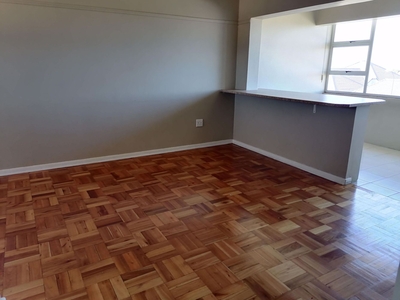 3 bedroom apartment to rent in Parsons Hill