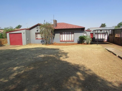 3 Bedroom House Sold in Westonaria