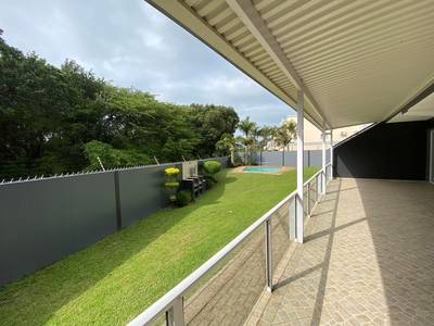 4 Bedroom Apartment For Sale in Shelly Beach