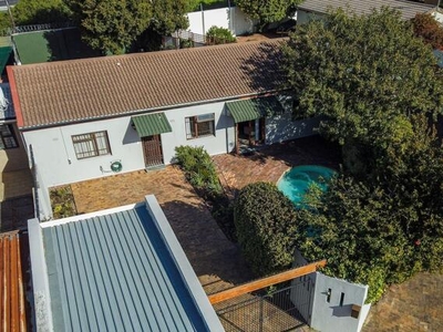 4 bedroom, Cape Town Western Cape N/A