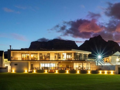 4 Bedroom house to rent in Rondebosch, Cape Town