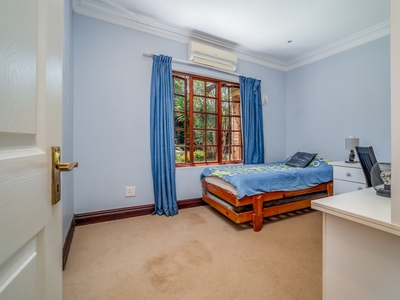 5 bedroom townhouse for sale in Clifton Hill Estate