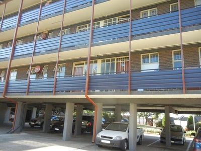 Apartment For Rent In Rhodesfield, Kempton Park