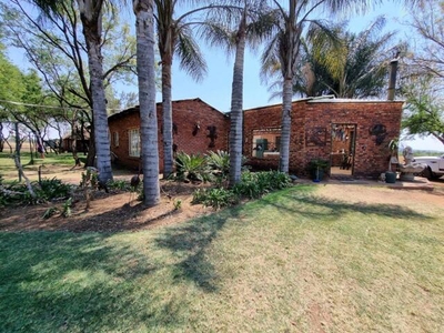 Farm For Sale In Wildebeeshoek Ah, Pretoria