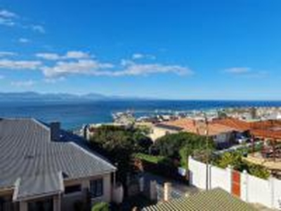 Guest House for Sale For Sale in Mossel Bay - MR597260 - MyR
