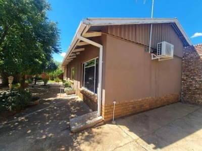 House For Rent In Diamant Park, Kimberley