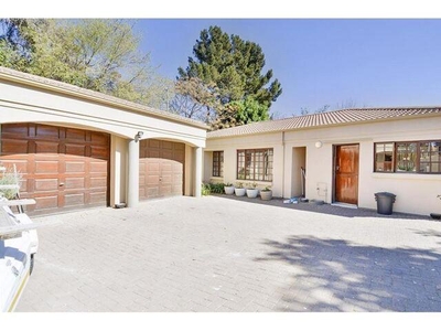 House For Rent In Douglasdale, Sandton