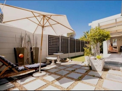 House For Rent In West Beach, Blouberg
