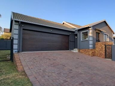 House For Sale In Amberfield Valley, Centurion