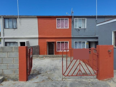 House For Sale In Braelyn, East London