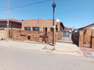 House For Sale In Dobsonville, Soweto
