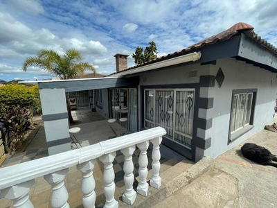 House For Sale In Motalabad, Kloof