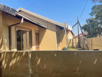 House For Sale In Ormonde, Johannesburg