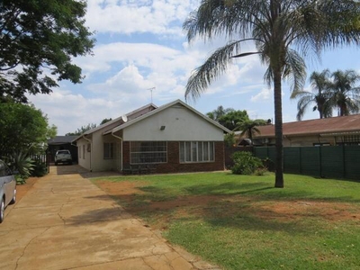 House For Sale In Pretoria North, Pretoria