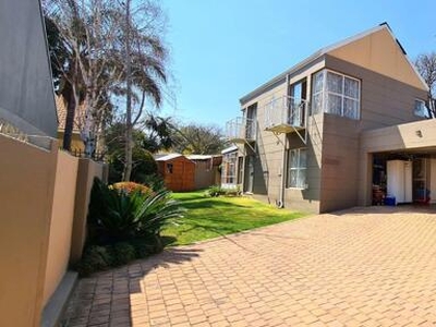 House For Sale In Radiokop, Roodepoort