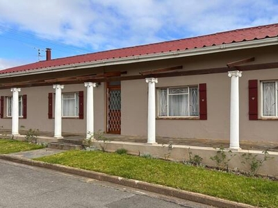 House For Sale In Riversdale, Western Cape