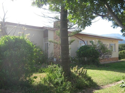 House For Sale In Riviersonderend, Western Cape